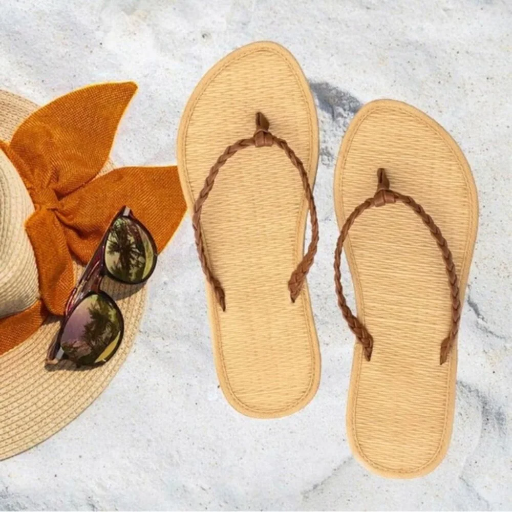 Flip Flops - Picture 2 of 4